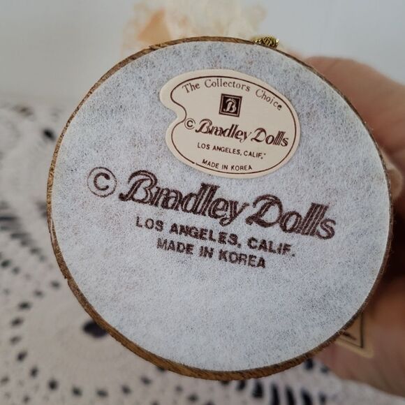 Vintage 1960 Bradley Dolls "Miss April" from Darlin's of the Month Collection - Picture 9 of 10